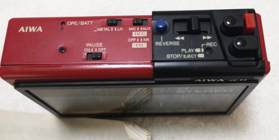 AIWA HS-F2 カセットレコード・プレーヤー（ヘッドフォン付）