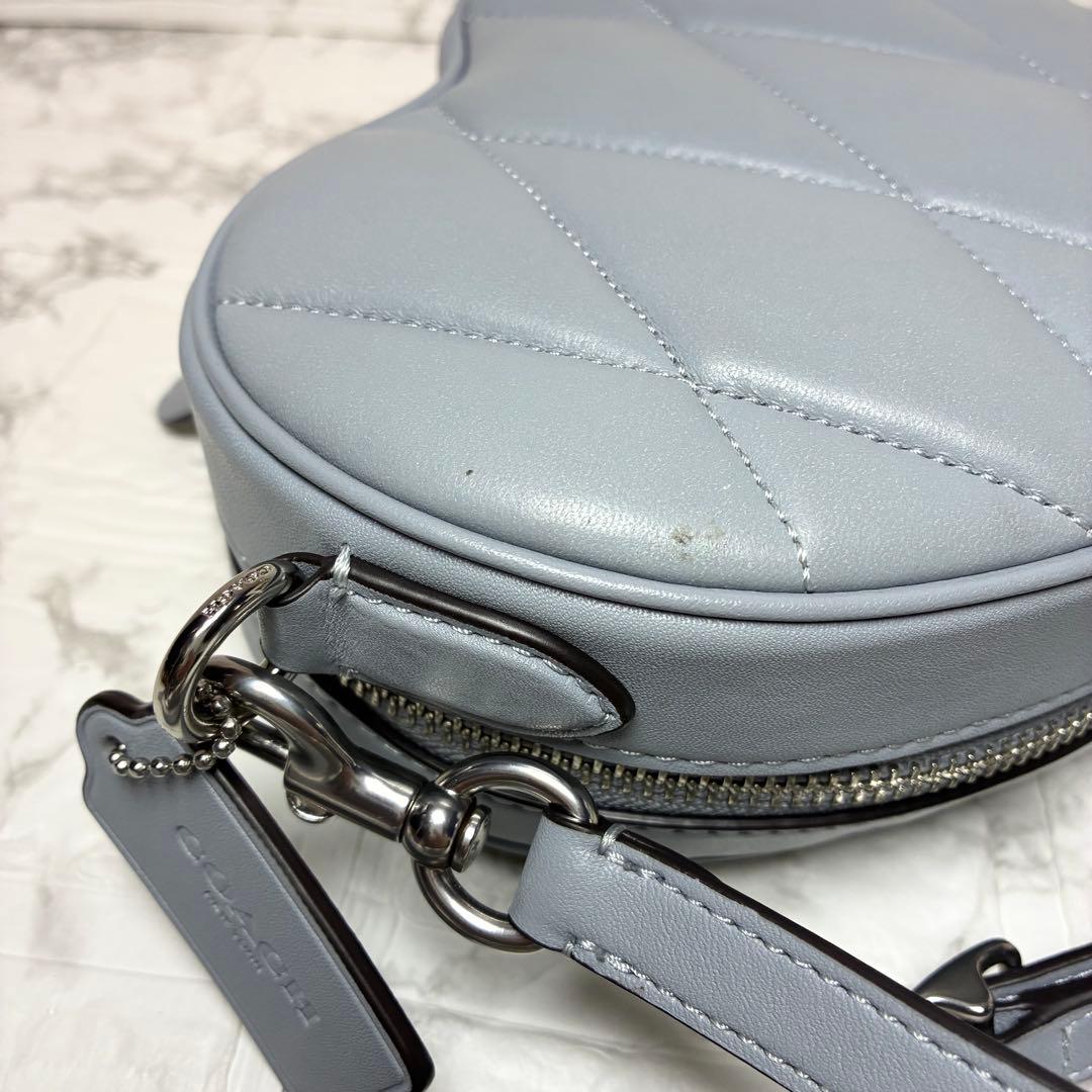 極美品　コーチ ハート クロスボディ キルティング　ショルダーバッグ