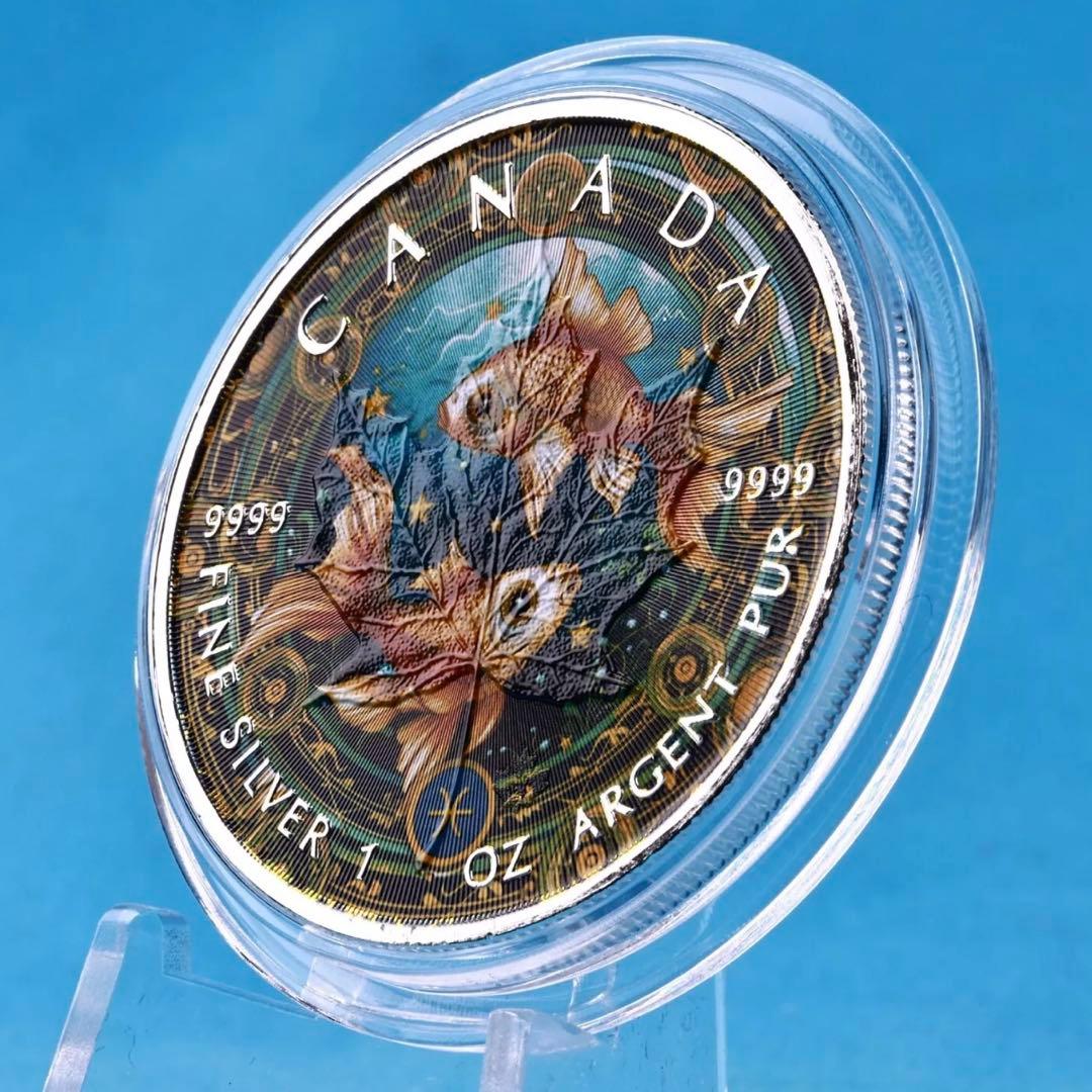 【paperbook】 メイプルリーフ 銀貨 カラー 金魚鉢で泳ぐ金魚