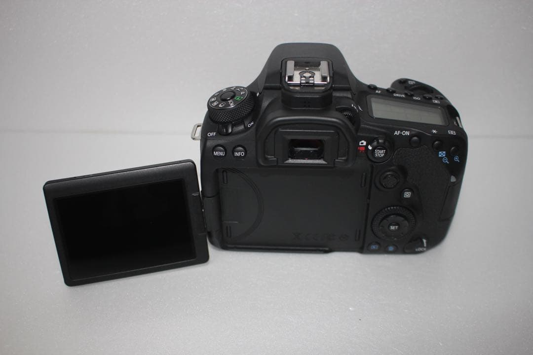 ☆高画質☆3250万画素☆ キャノン Canon EOS 90D☆