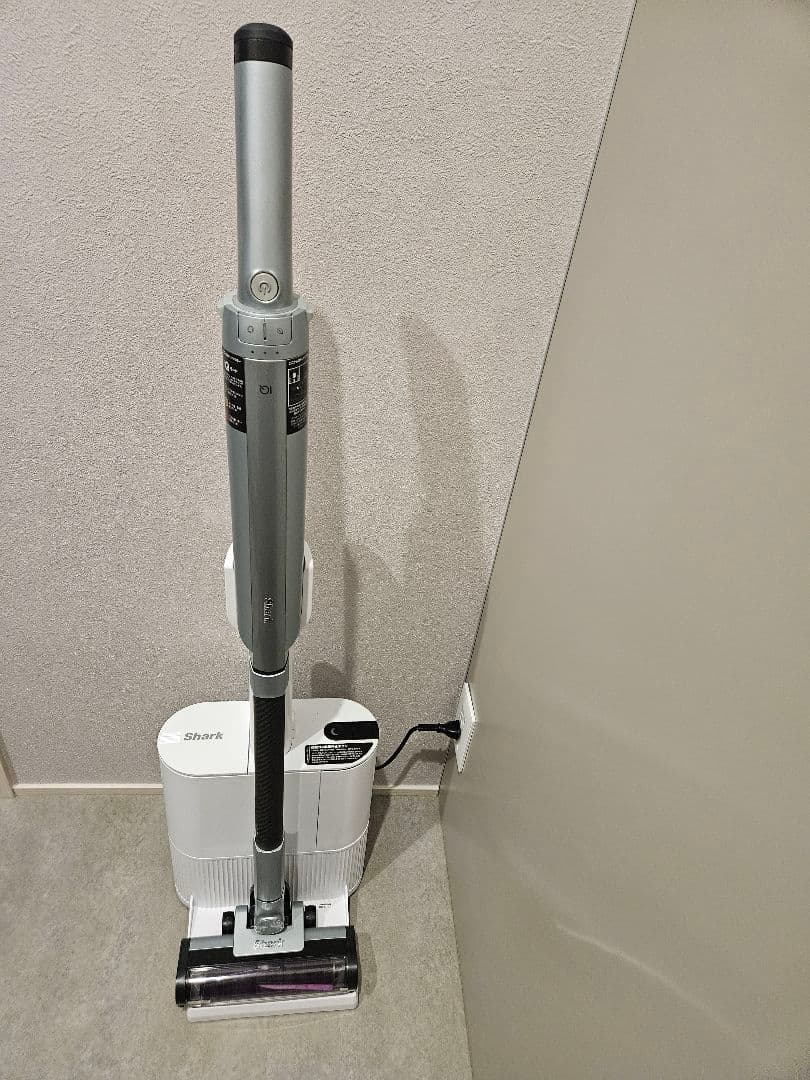 シャーク　スティッククリーナー　掃除機　XDCKLC551J　自動ゴミ収集