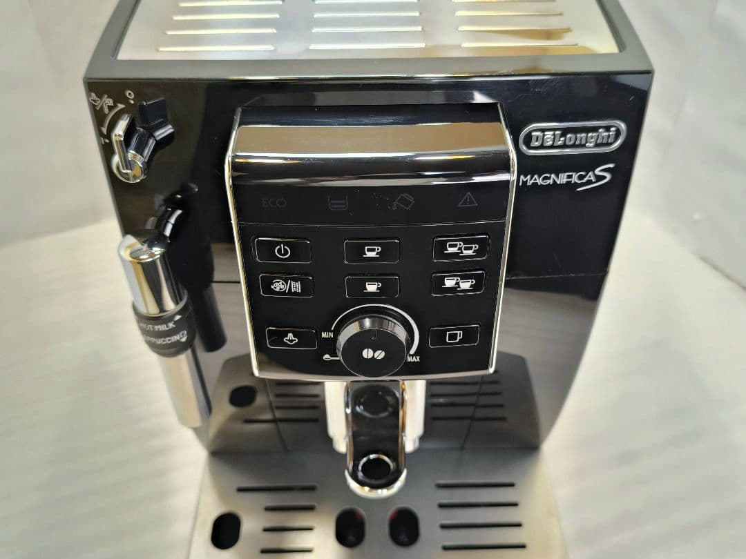 デロンギマグニフィカS コンパクト全自動コーヒーマシン ECAM23120B 4