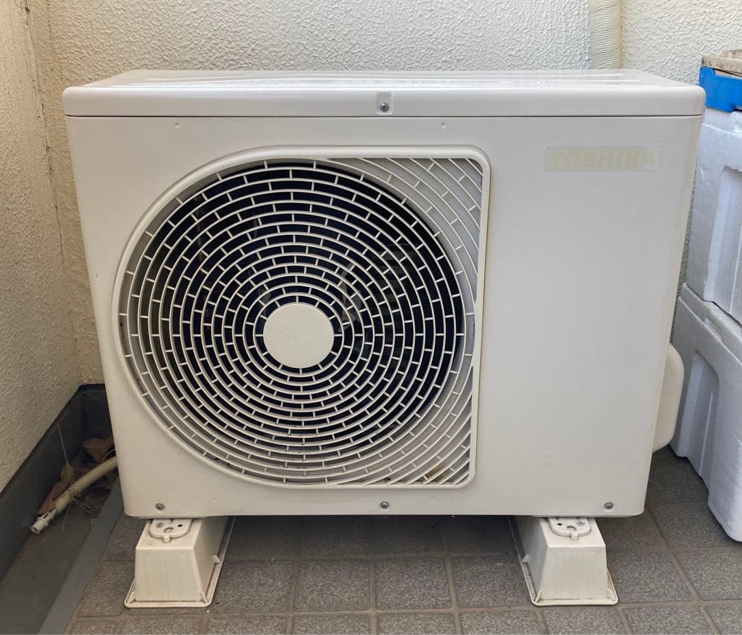 TOSHIBA RAS-H221M 2021年製 エアコン本体 室外機 2022