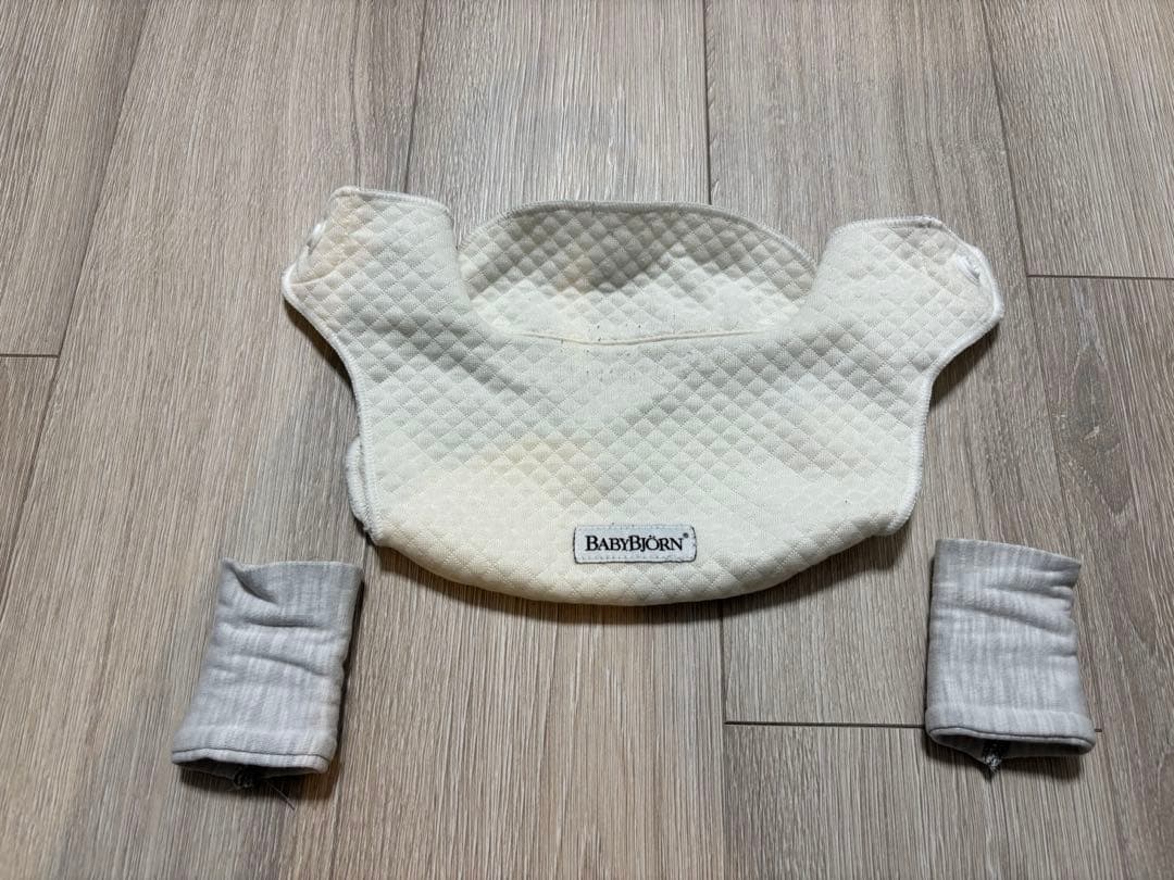 ベビービョルン ベビーキャリア HARMONY カーキ コニーのおまけ付き