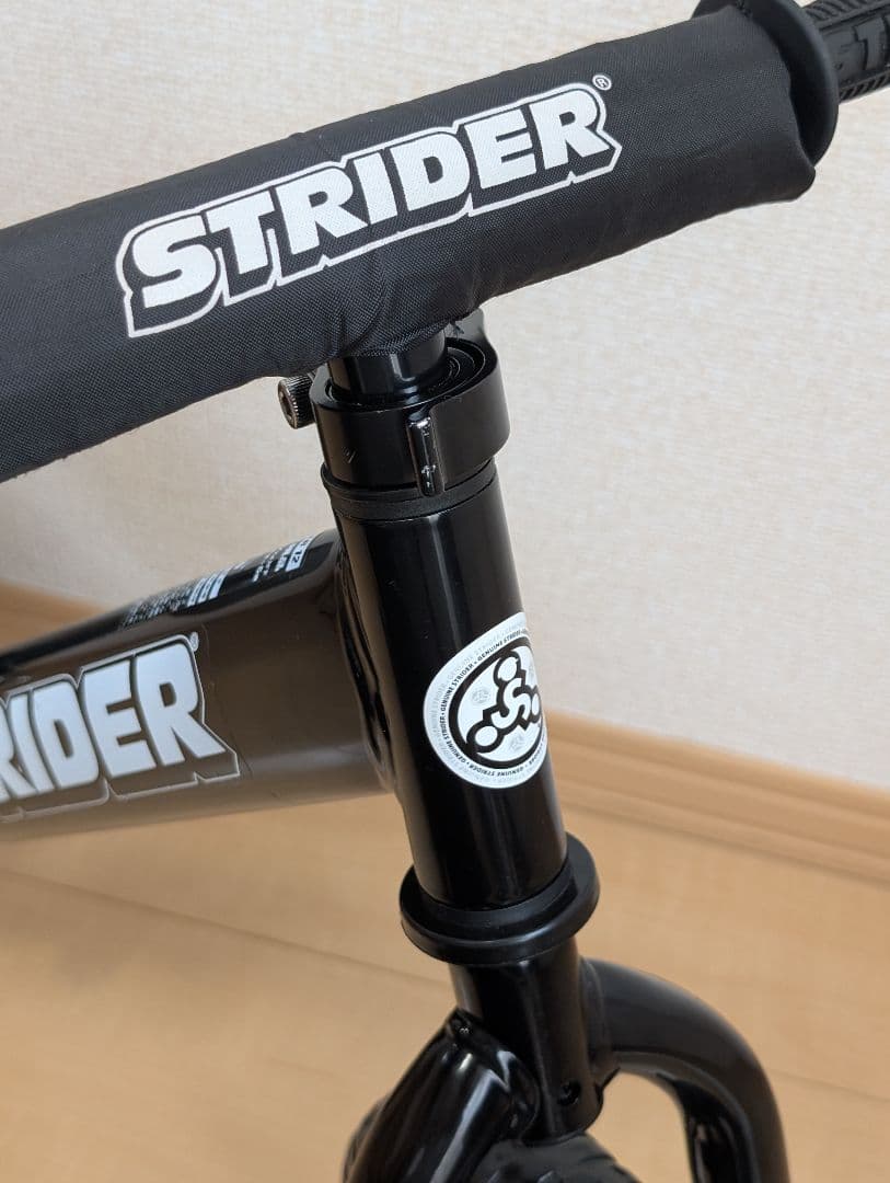 STRIDER バランスバイク 12インチ ブラック