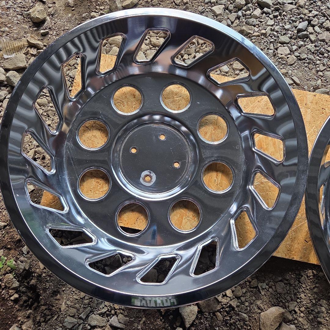 日野自動車　リヤホイールキャップ