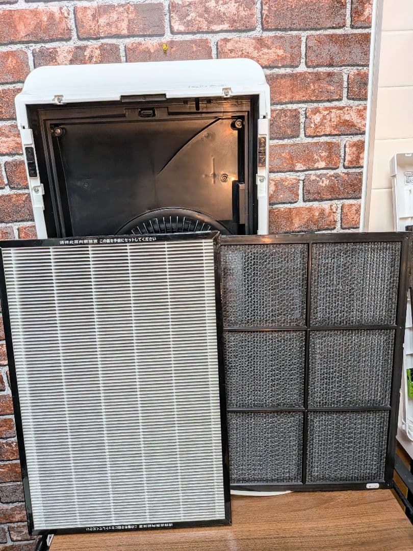 HITACHI 加湿空気清浄機クリエア EP-NVG90-W 2022年製！