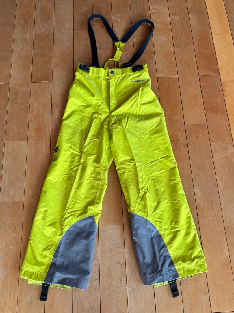 モンベルスキーウェア　上着150 ズボン140