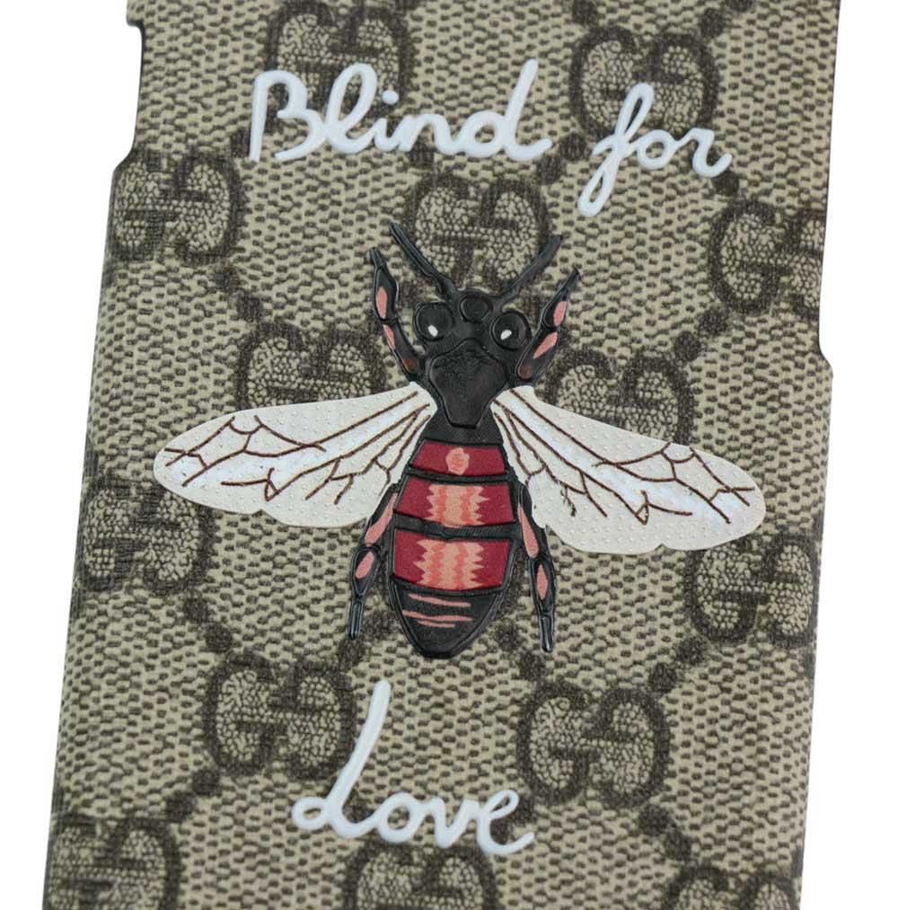 【グッチ】BlindforLove Bee iPhone7/8/SEケース BG