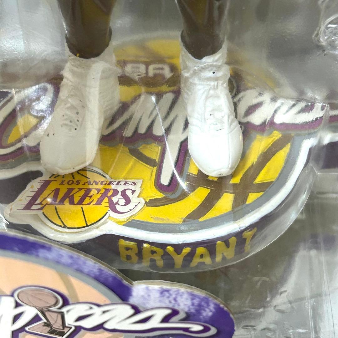 希少 コービー・ブライアント 2009 NBA チャンピオンシップ ボブルヘッド