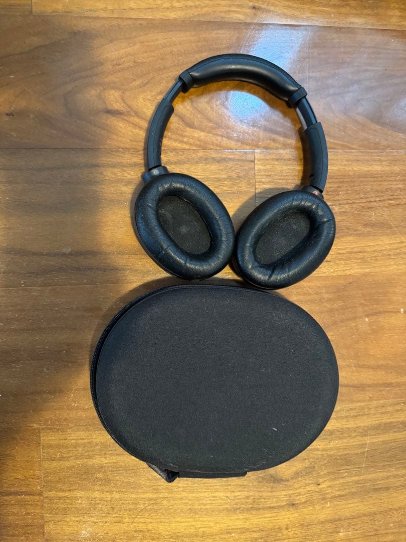 Sony WH-1000-XM4 ワイヤレスヘッドホンケース付き