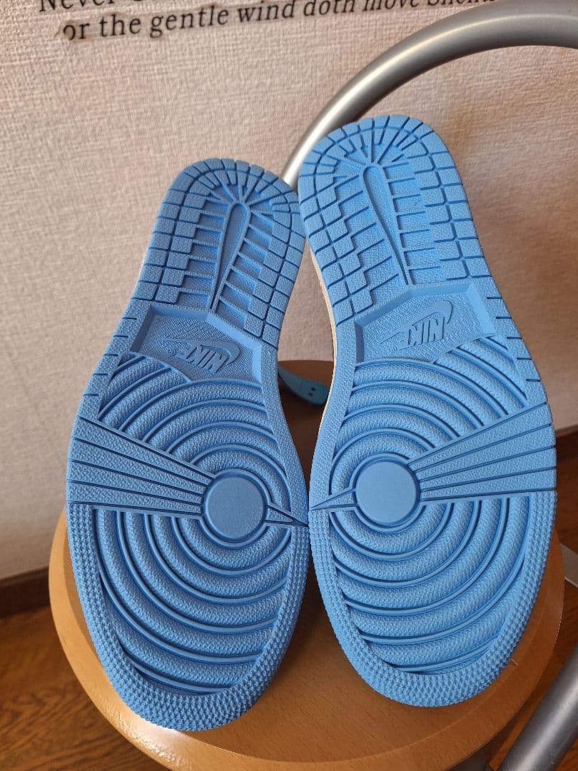 ふみOff-White × Nike Air Jordan 1 UNC