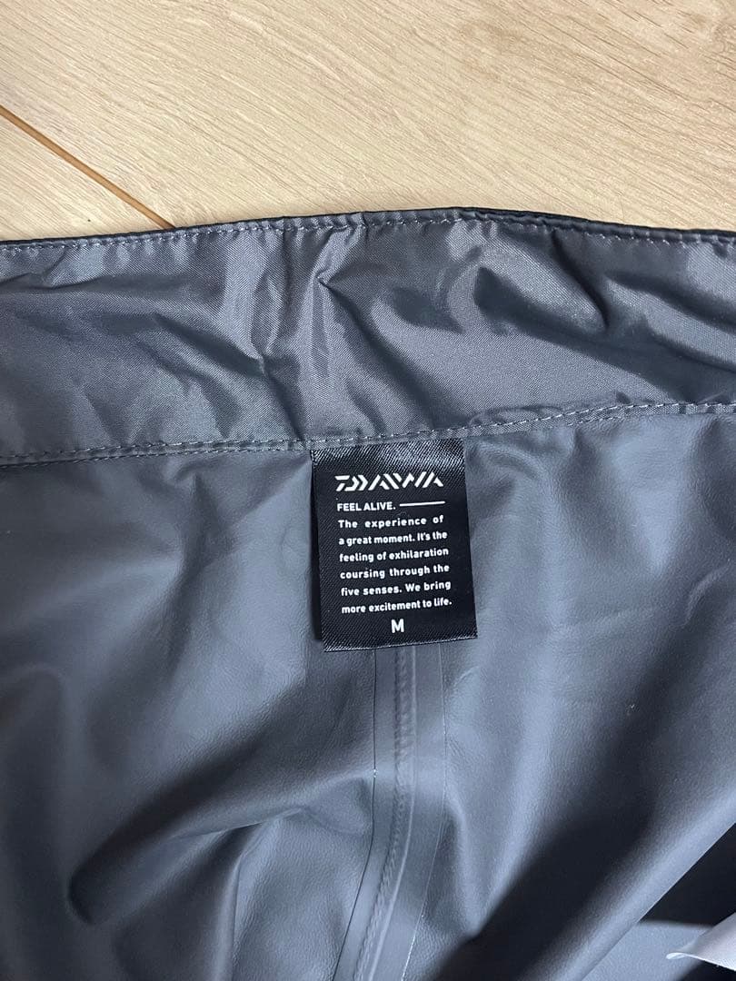 w*8様 【ダイワ】ゴアテックス　レインウェア　Mサイズ　黒　DR-1908