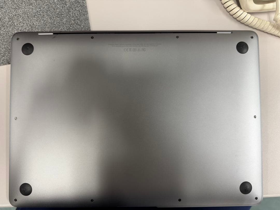 MacBook Air (Retina, 13-inch, 2018) 本体