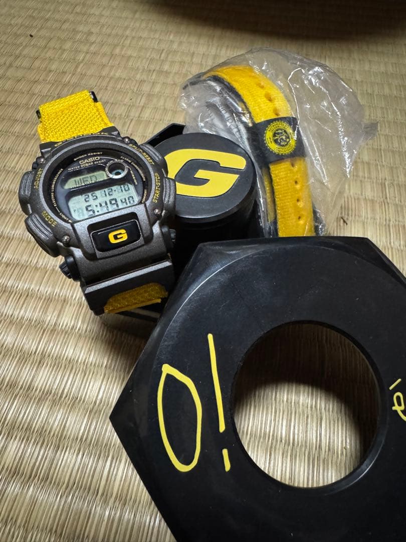 アニエス・ベーコラボ　 G-SHOCK デジタル腕時計 ブラック/イエロー