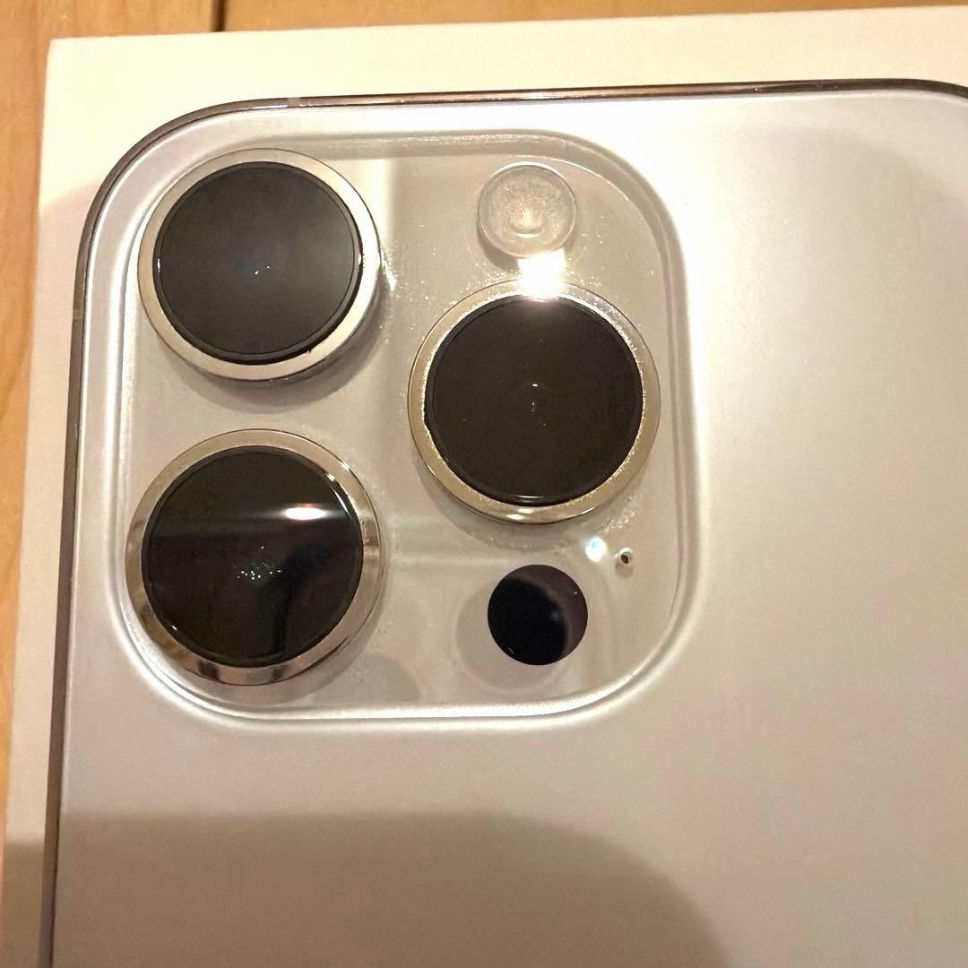 ゆ*あ様 iPhone14Pro 128GB シルバー