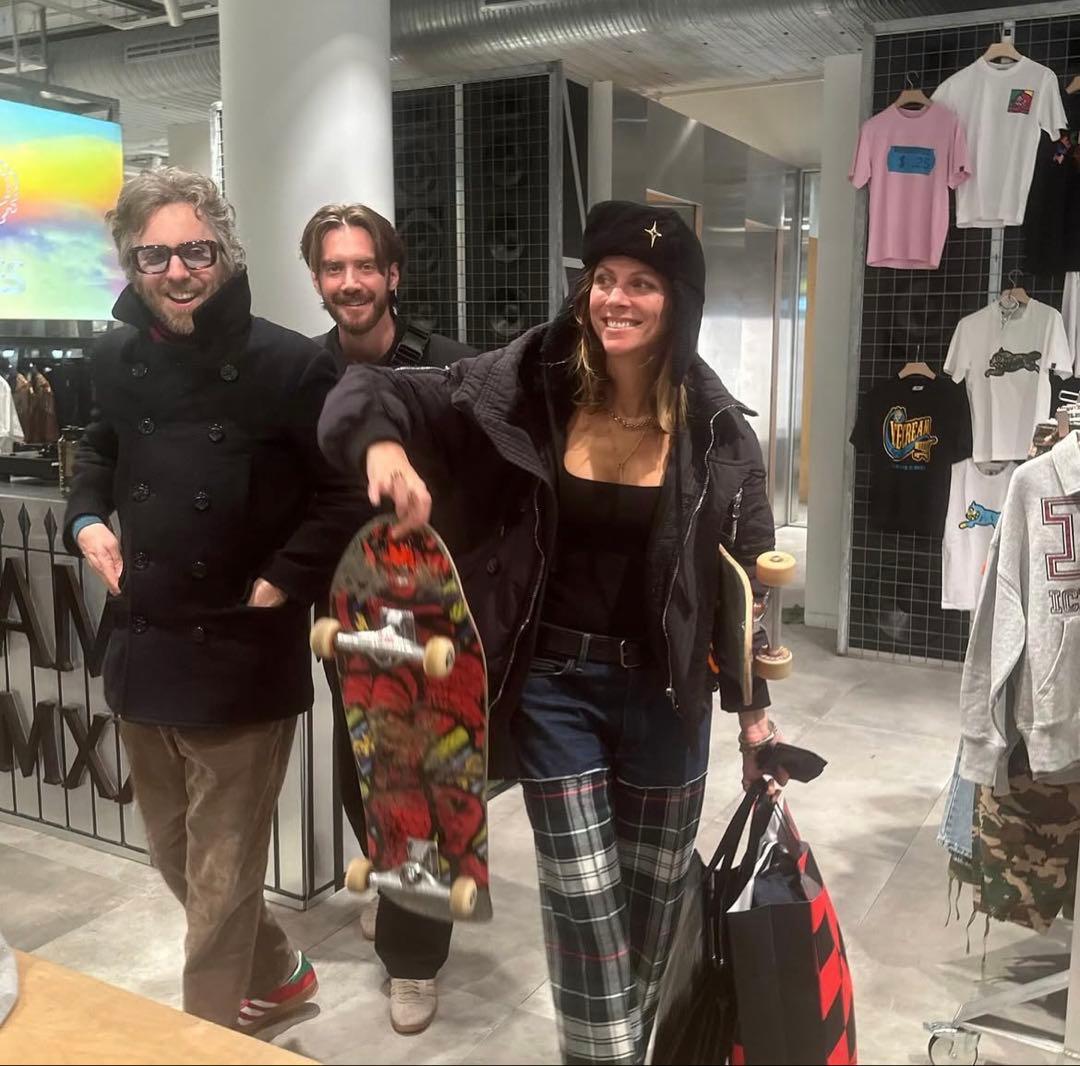 thames mmxx nikita hat ブラック　テムズ