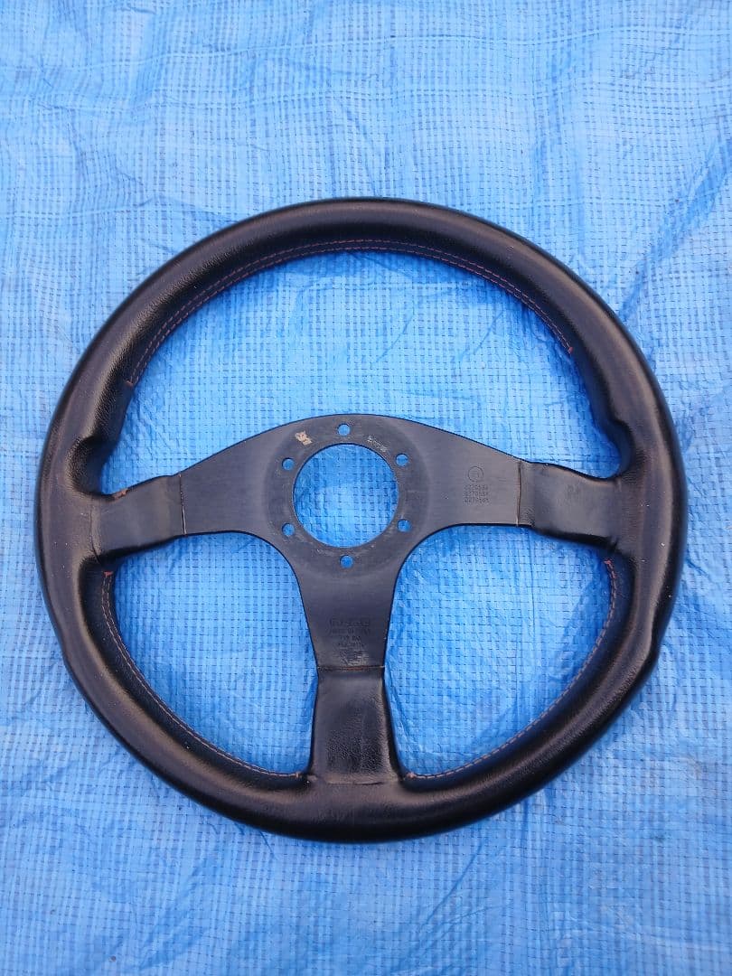 中古　momo corse 35㎝