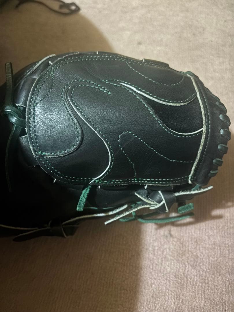 硬式グローブ 投手用