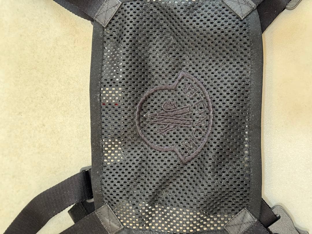 MONCLER 1017 ALYX 9SM ブラックハーネス