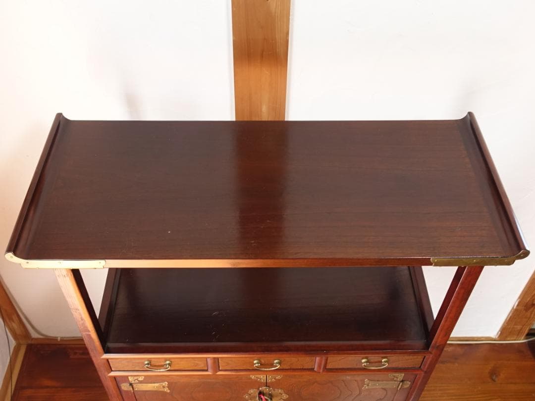 李朝家具 四方卓子 李朝棚 朝鮮棚 タクジャ 飾棚 民芸家具 鍵付