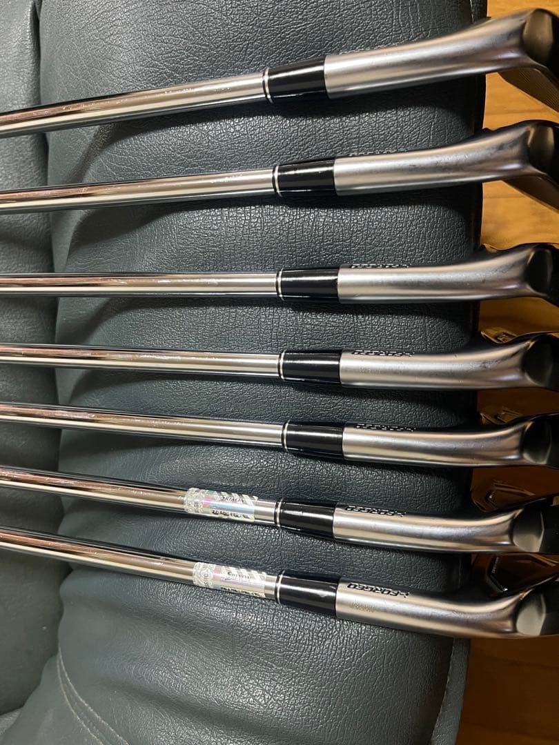 バナナマン スリクソン ZXi5アイアン 4-P 7本セット