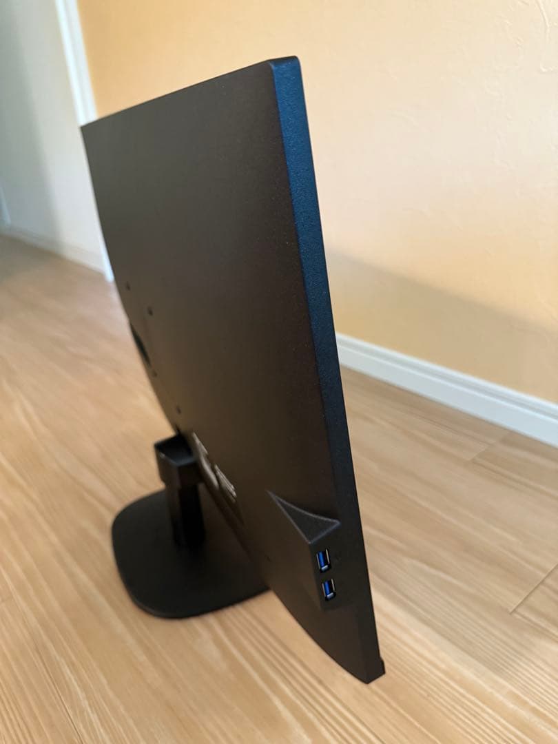 美品　27インチ スピーカー内蔵 2020年モデル