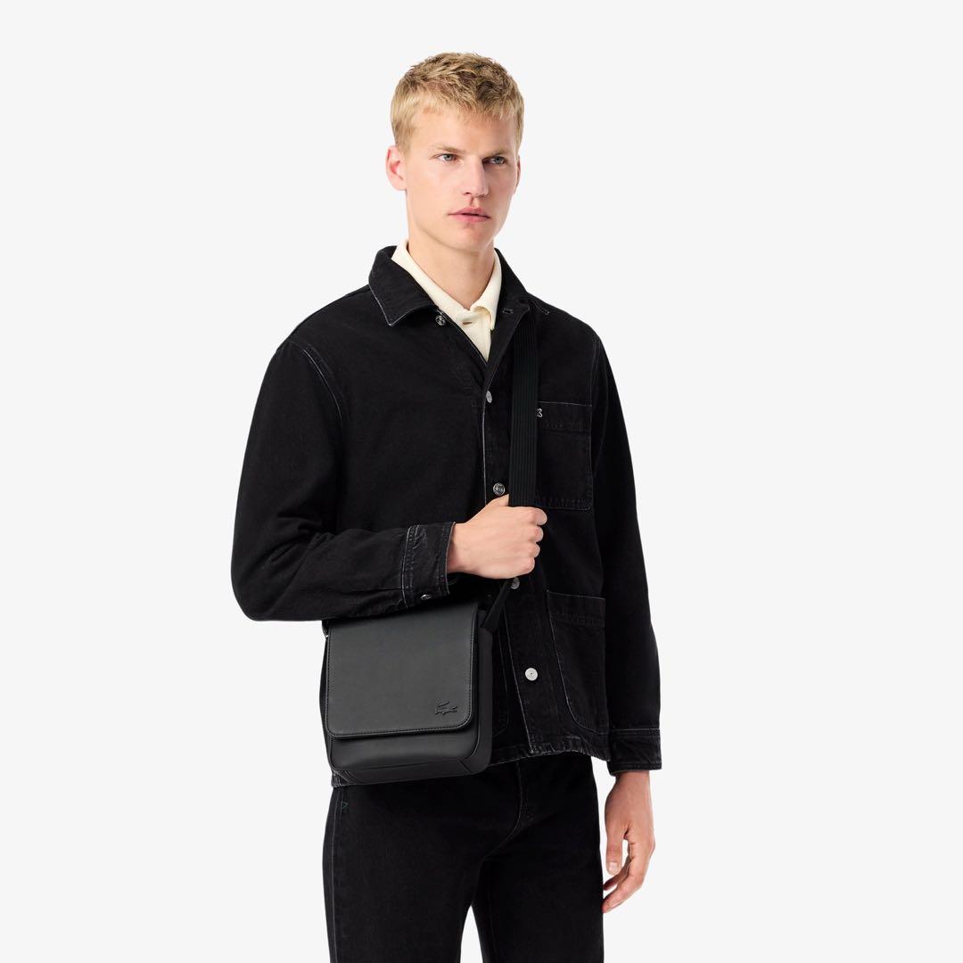 【美品】ラコステ　ショルダーバッグ　ブラック