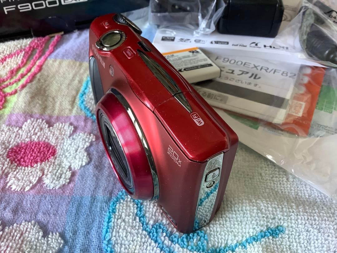 美品 FUJIFILM 20倍望遠 FinePix F900EXR デジカメ