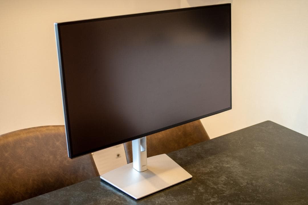 Dell U2723QE デジタルハイエンド 27 インチ 4K USB-C