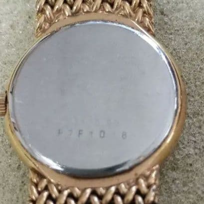 赤色クロコダイル型押の鍵付き時計ケース とレディース腕時計6本まとめ売り