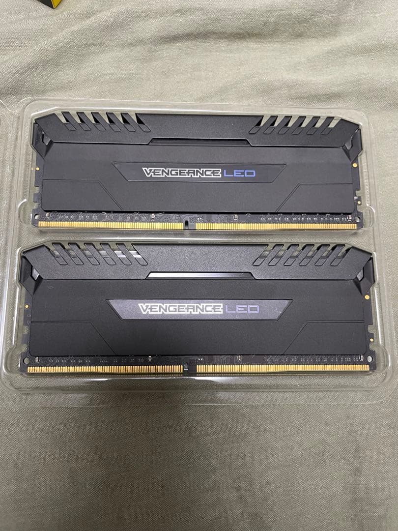 CORSAIR DDR4 64GB 3200MHz 16GB 4枚