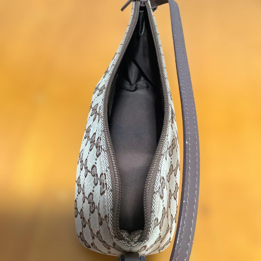 GUCCI アクセサリーポーチ