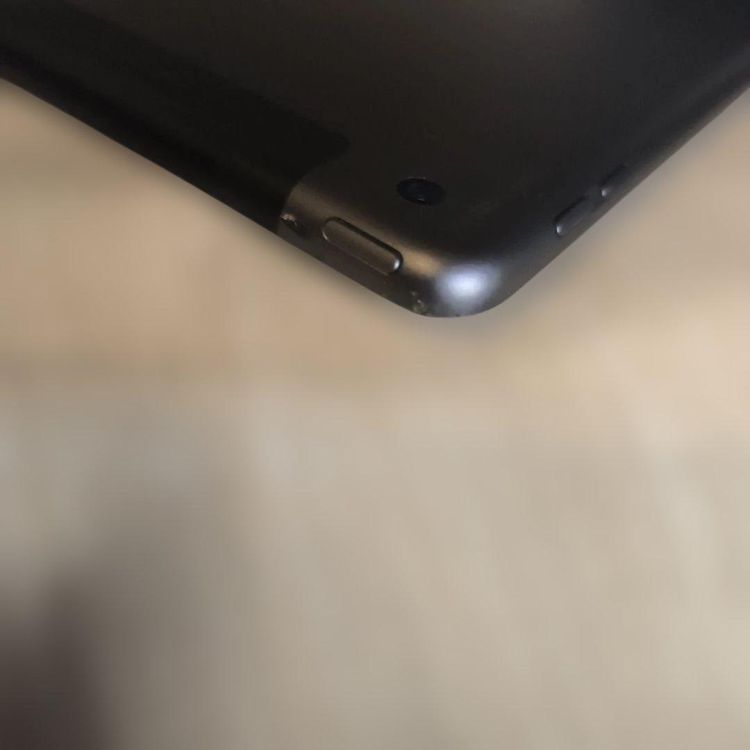 し*う様 第8世代 32GB セルラーモデル 32GBスペースグレ84％