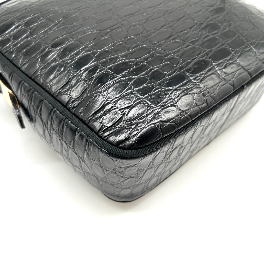 Salvatore Ferragamo ショルダーバッグ ヴァラ 黒 ブラック