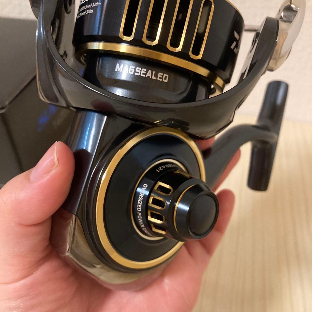 DAIWA 25ソルティガ 14000-XH スピニングリーフ