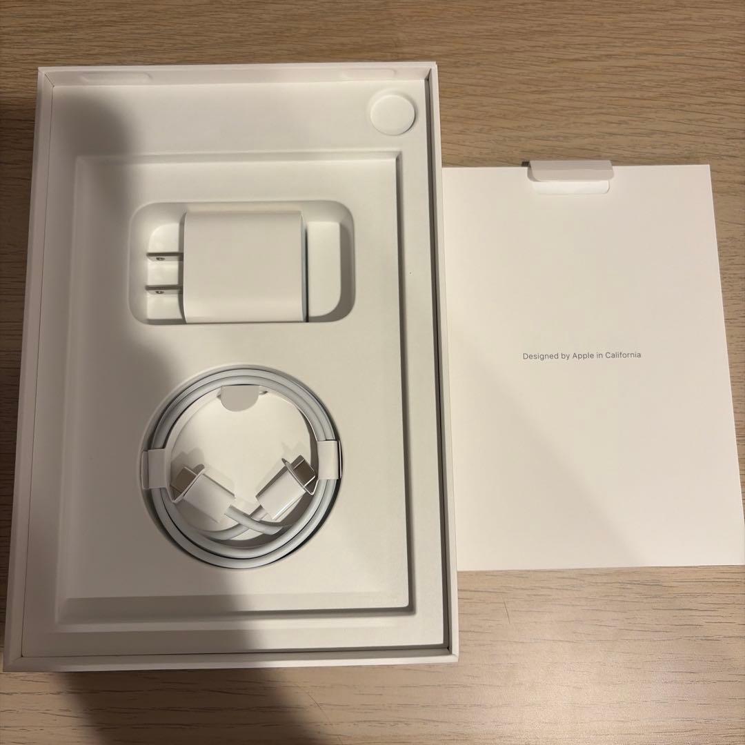 iPad mini 第6世代 64GB セルラーモデル スターライト