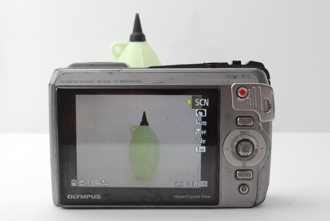 【完動品】OLYMPUS Tough TG-820　防水　耐衝撃　コンデジ