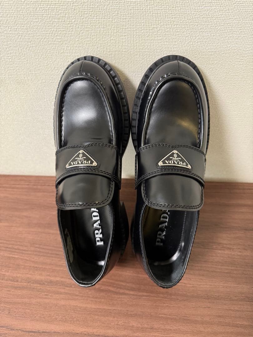 PRADA プラダ チョコレート ブラッシュドレザー ローファー