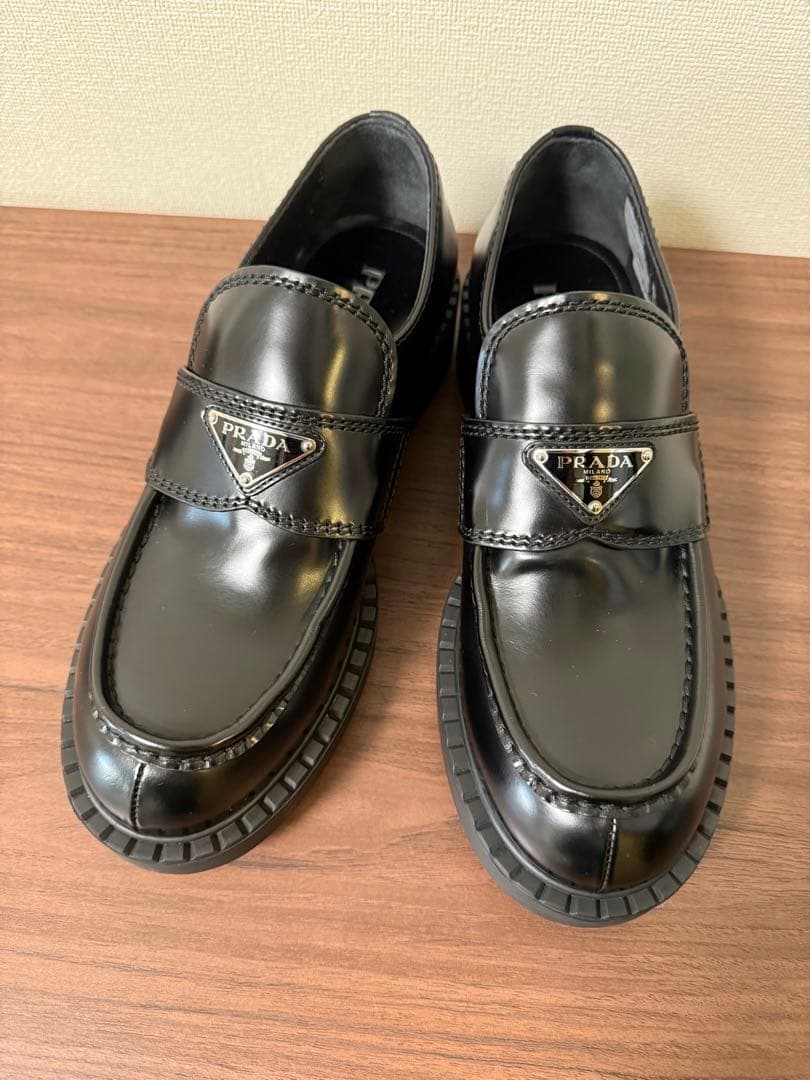 PRADA プラダ チョコレート ブラッシュドレザー ローファー