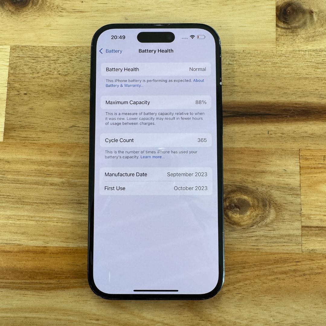Apple｜iPhone 15 128GB ブラック｜SIMフリー