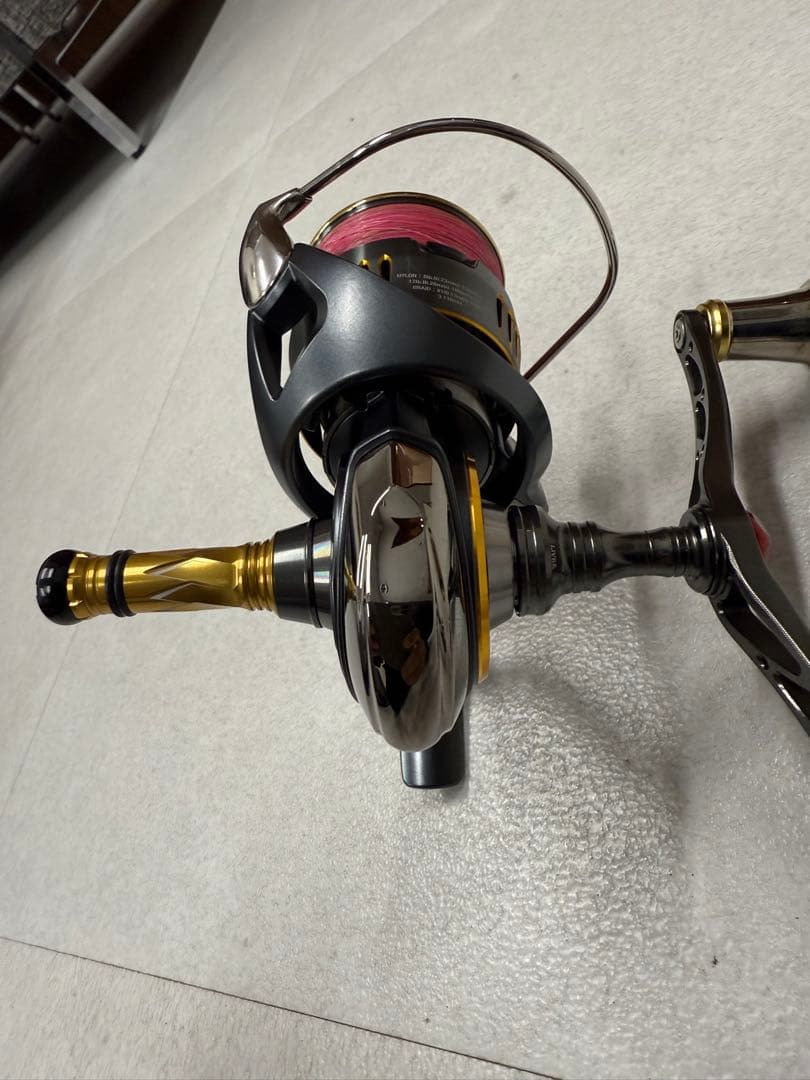 ダイワ エアリティPC LT3000 リブレハンドル、バランサー付