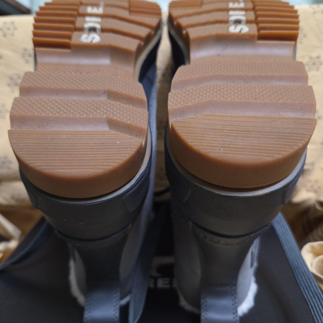 超美品！！SOREL グレー ハイカットブーツ　TIVOLI　２５cm