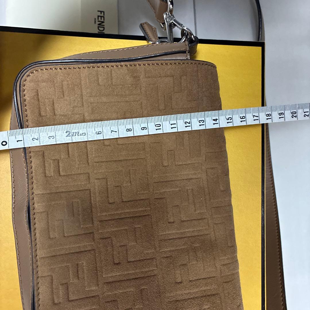 Fendi ブラウン スエード ショルダーバッグ