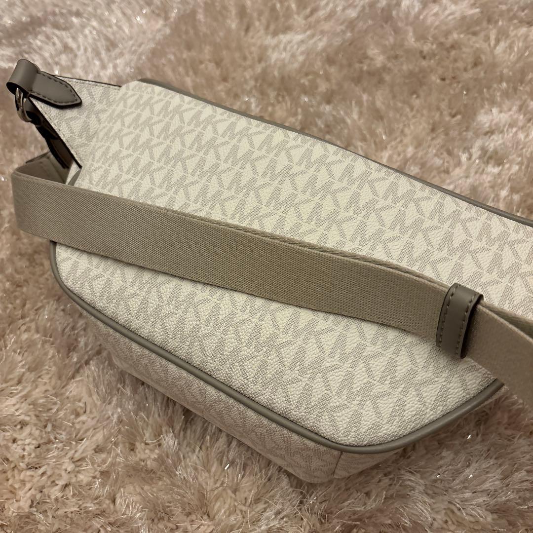 【MICHAEL MICHAEL KORS】　ウエストバッグ