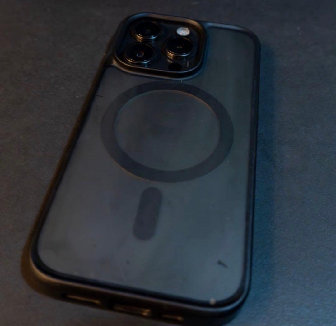 【美品】iPhone 15Pro 256GB SiMフリー　ブラックチタニウム