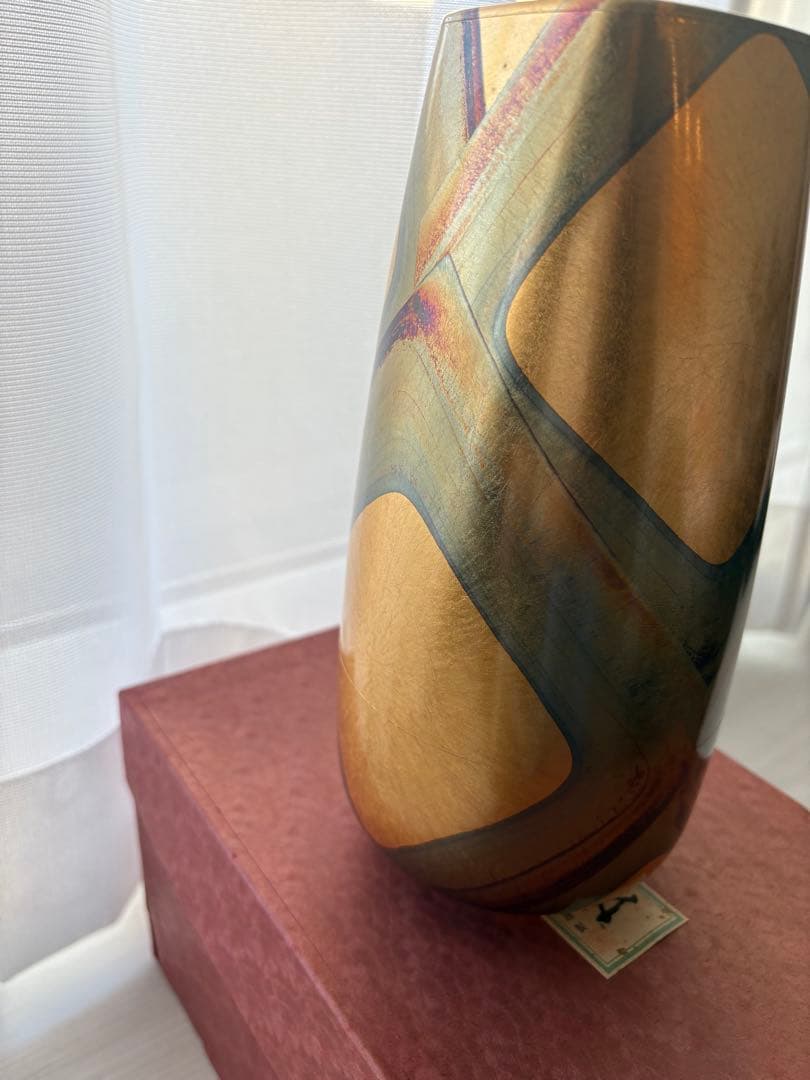 金沢箔芸　金箔の花瓶