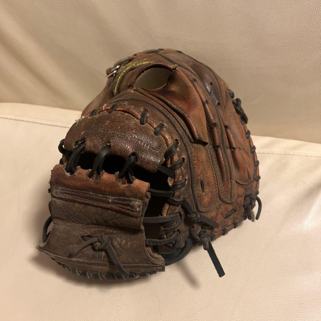 ミズノプロ　硬式キャッチャーミット　ファールカップ付