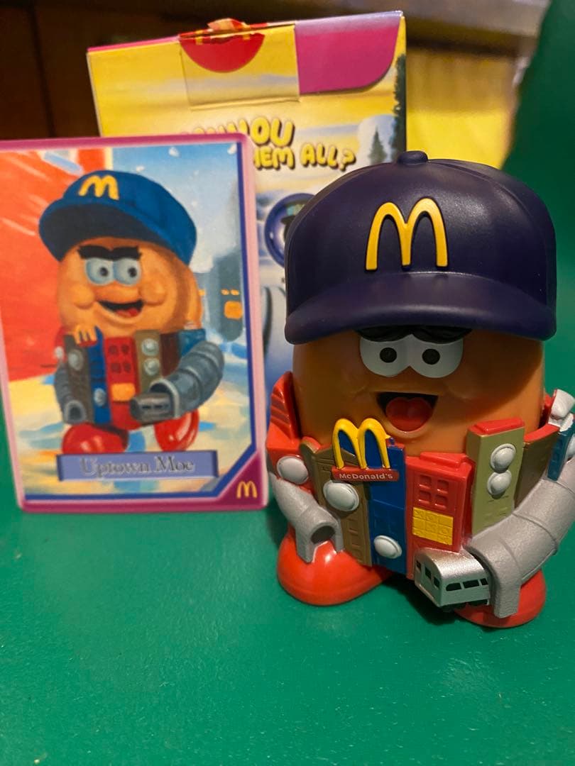 マクドナルド ハッピーミールトイ　カーウィンフロスト ナゲットバディーズ