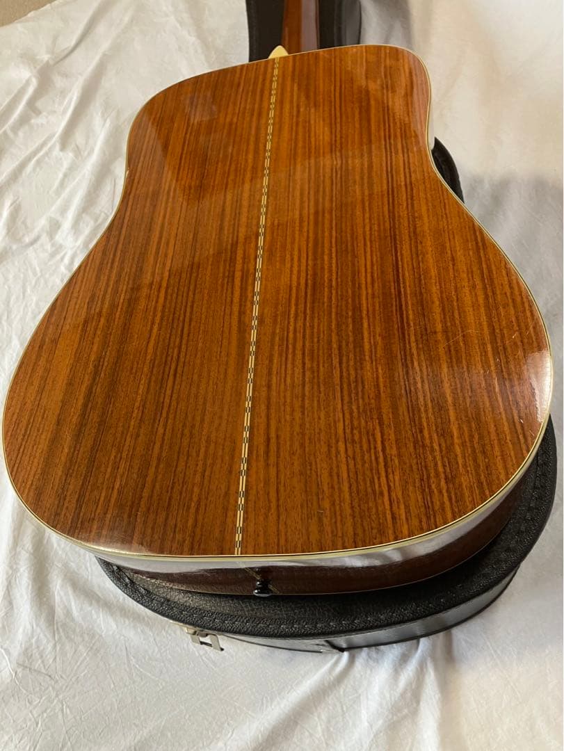 ぴなた様。アコースティックギター Morris W30 ジャパンビンテージ